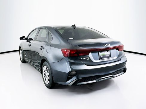 Used 2023 Kia Forte LX image 5