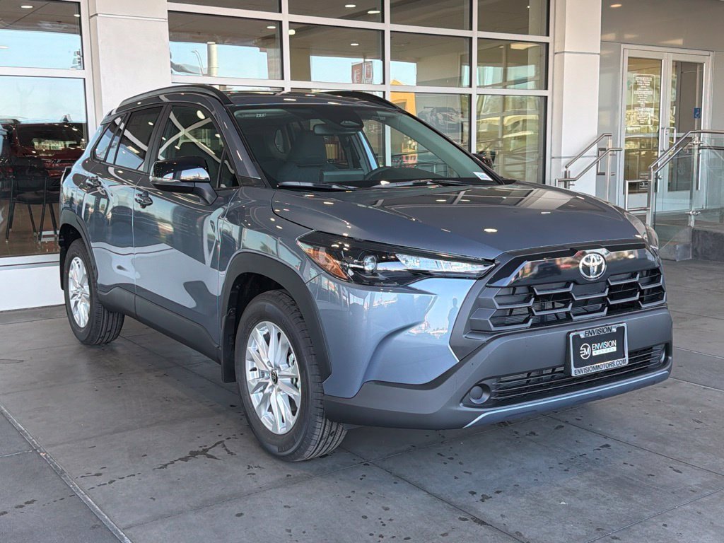 New 2026 Toyota Corolla Cross LE w/ Moonroof Package FWD image 6