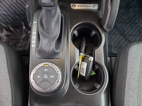 Used 2023 Ford Bronco Big Bend image 25