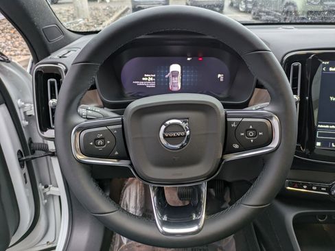 Certified 2023 Volvo C40 P8 Recharge Plus image 16