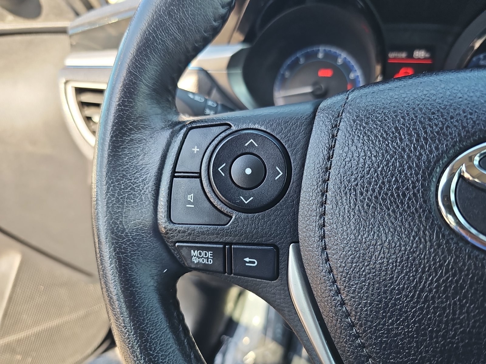 Used 2014 Toyota Corolla S Premium w/ Driver Convenience Package FWD image 16