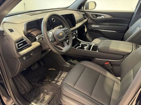 New 2026 Chevrolet Traverse LT w/ Sun and Wheel Package image 8