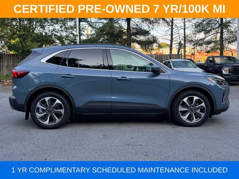 Used 2023 Ford Escape Platinum w/ Premium Technology Package AWD/4WD image 9