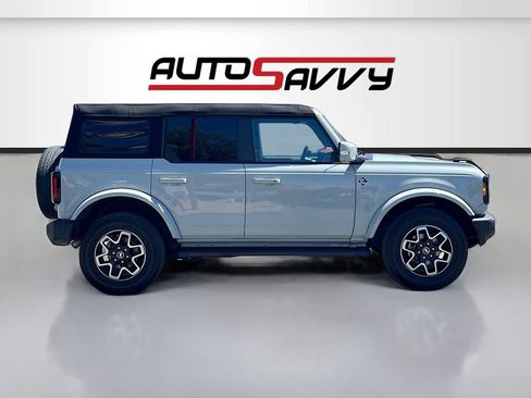 Used 2024 Ford Bronco Outer Banks AWD/4WD image 8