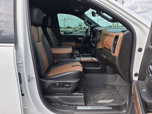 Certified 2022 Chevrolet Silverado 2500 High Country w/ Technology Package AWD/4WD image 26