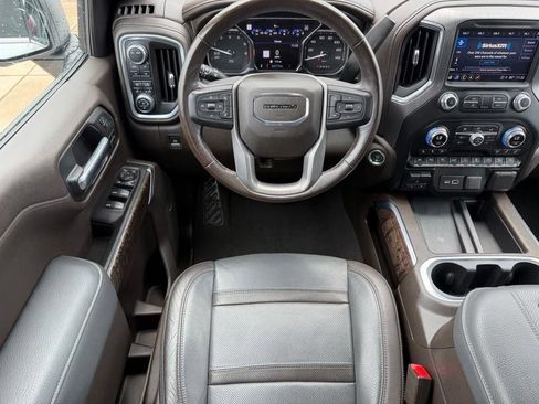 Used 2021 GMC Sierra 1500 Denali w/ Denali Ultimate Package AWD/4WD image 9