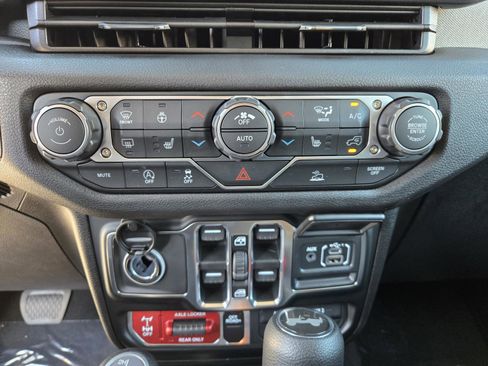 New 2026 Jeep Wrangler Unlimited Sport image 9