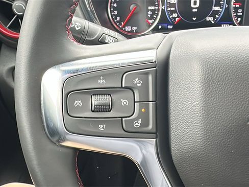 Certified 2025 Chevrolet Blazer RS w/ Driver Confidence II Package image 18