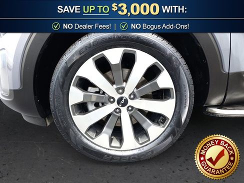 Used 2022 Kia Telluride S FWD image 13