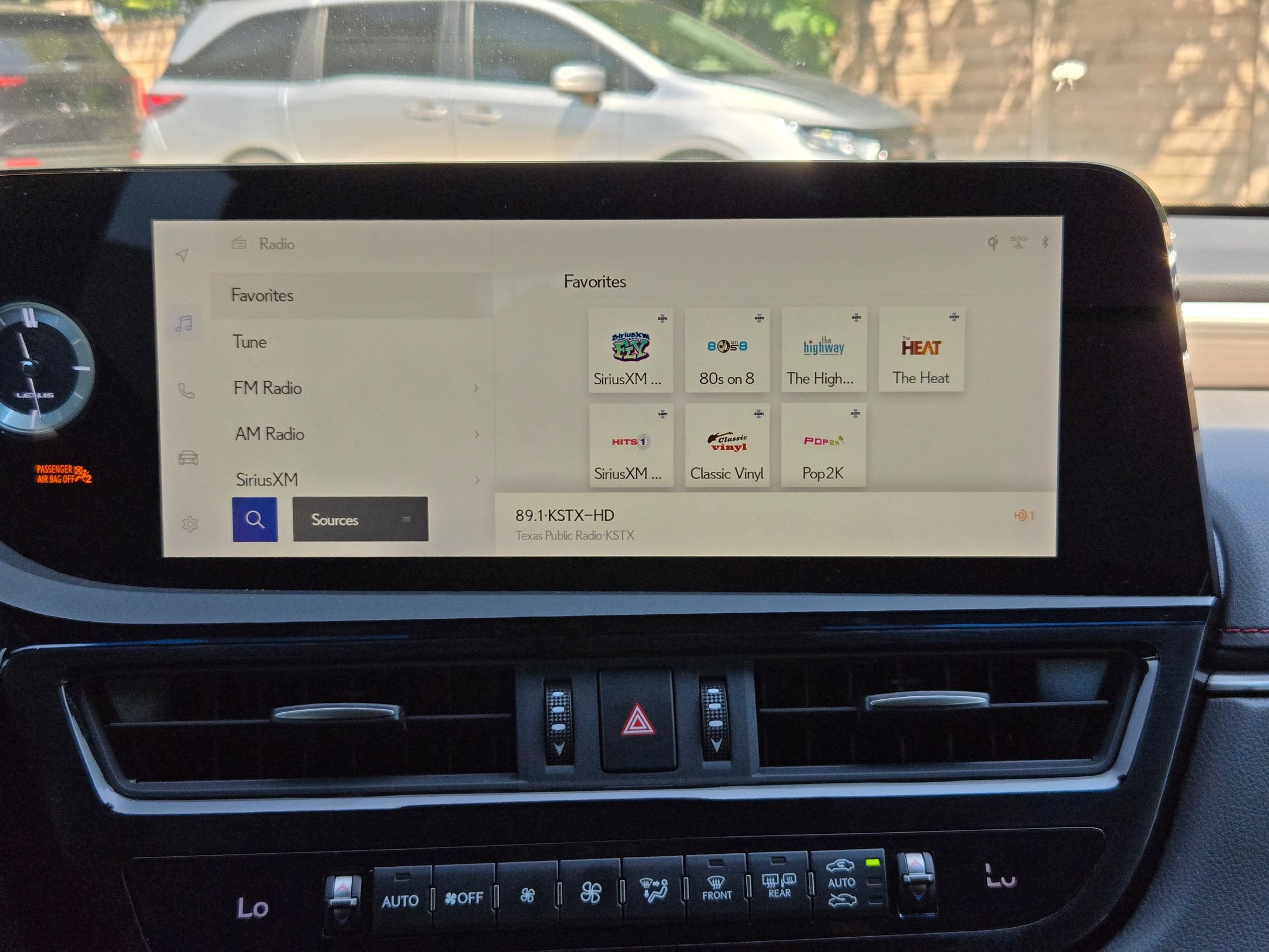 Used 2024 Lexus ES 350 F Sport w/ Accessory Package (Z2) FWD image 17