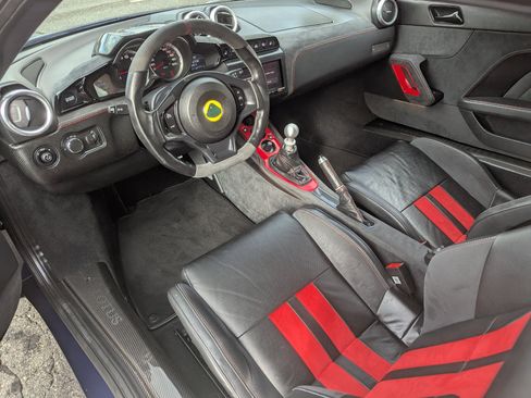 Used 2021 Lotus Evora image 28