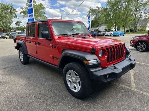 Used 2020 Jeep Gladiator Sport w/ Quick Order Package 24S AWD/4WD image 11