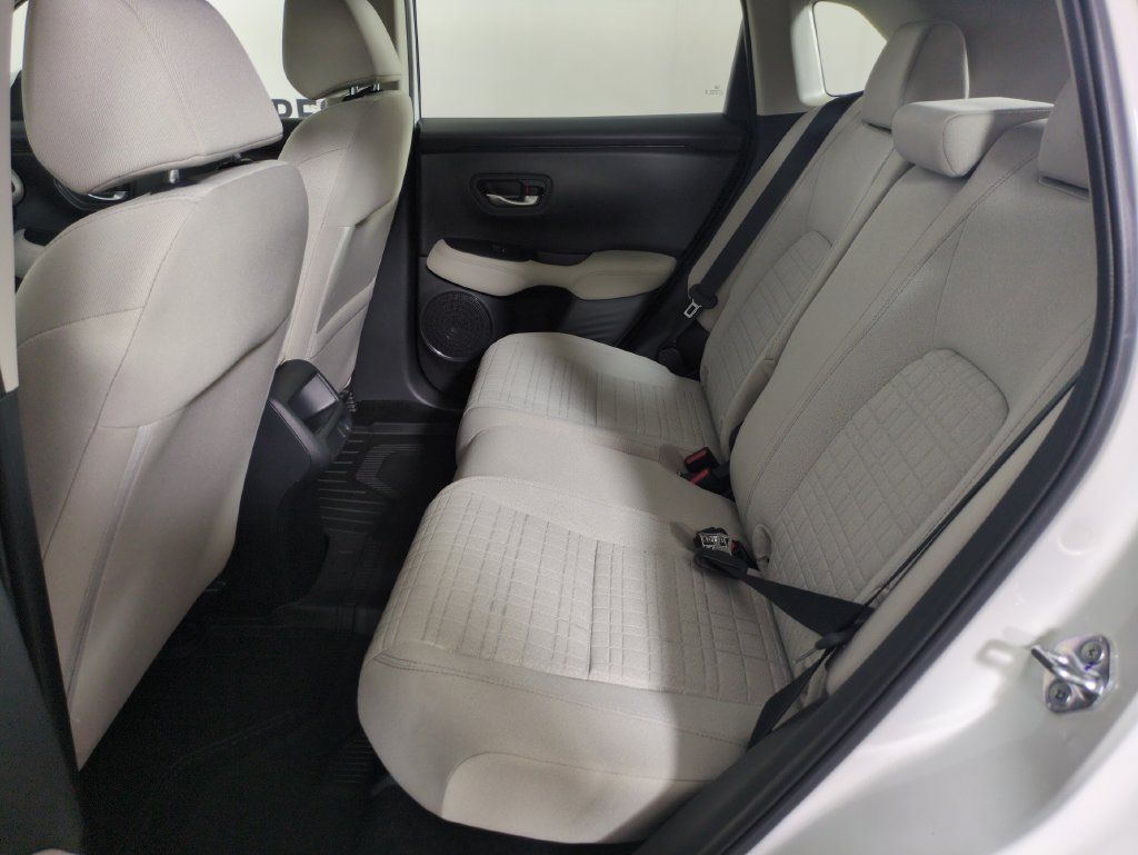 Certified 2025 Honda HR-V LX image 29