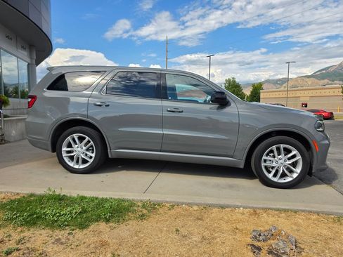 Used 2025 Dodge Durango GT AWD/4WD image 4