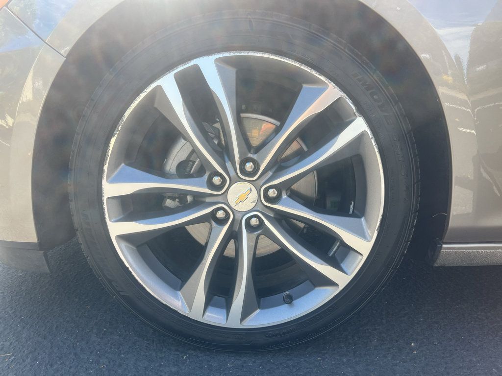 Used 2024 Chevrolet Malibu LT FWD image 12