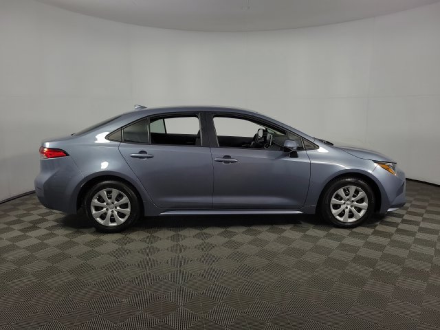 Used 2020 Toyota Corolla LE FWD image 10