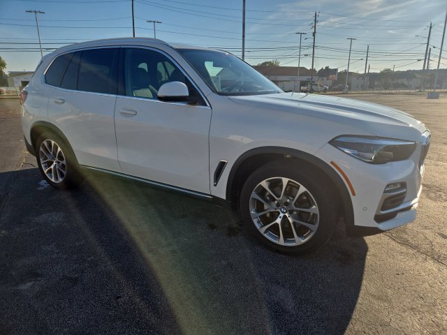 Used 2021 BMW X5 sDrive40i w/ Convenience Package RWD image 2