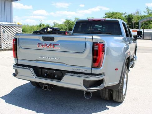 Used 2024 GMC Sierra 3500 Denali w/ Denali Reserve Package AWD/4WD image 12