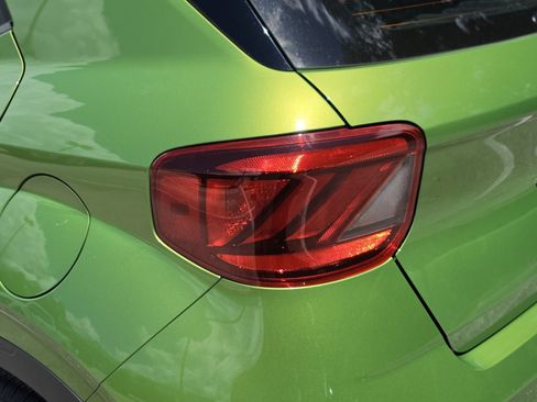 Used 2020 Hyundai Venue SE FWD image 10