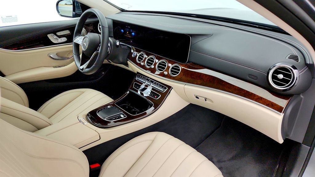 Used 2022 Mercedes-Benz E 350 4MATIC Sedan image 25