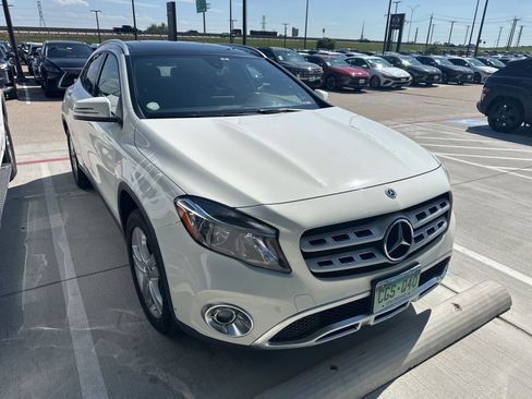 Used 2018 Mercedes-Benz GLA 250 4MATIC image 3