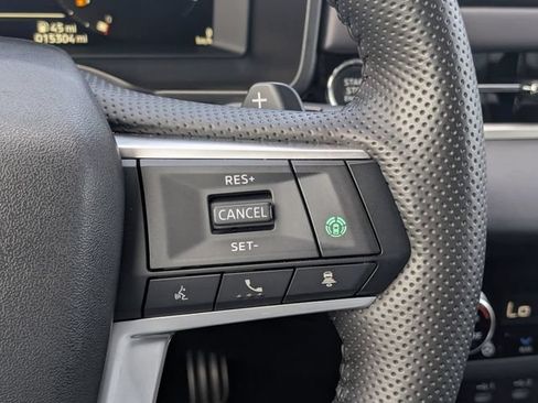 Used 2025 Mitsubishi Outlander SEL AWD/4WD image 29