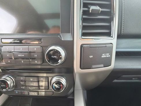 Used 2018 Ford F150 Lariat w/ Equipment Group 501A Mid AWD/4WD image 18