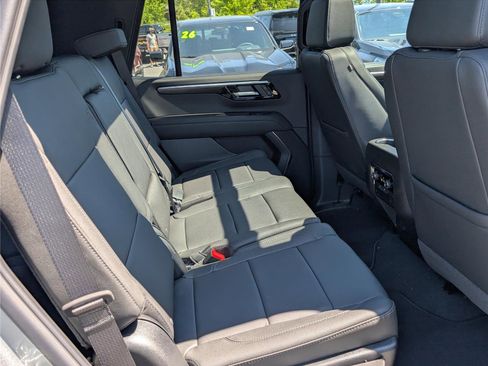 New 2026 Chevrolet Tahoe Z71 w/ Sun And Tow Package AWD/4WD image 8