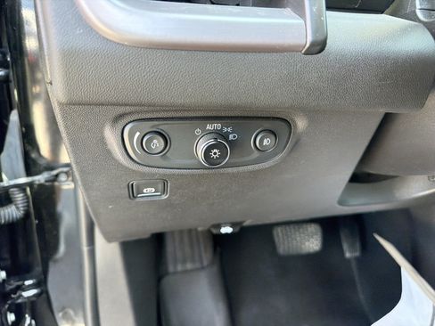Used 2023 GMC Terrain AT4 AWD/4WD image 17