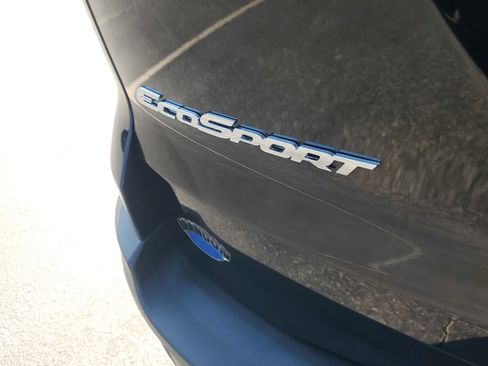 Used 2018 Ford EcoSport SE w/ SE Convenience Package image 10