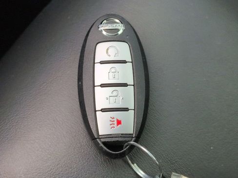 Used 2022 Nissan Murano SV FWD image 28