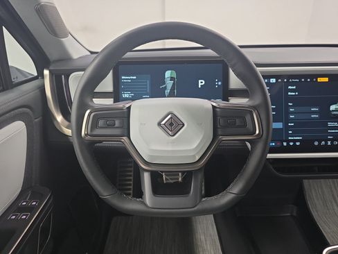 Used 2024 Rivian R1S Adventure AWD/4WD image 28