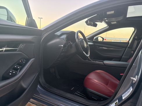 Used 2024 MAZDA MAZDA3 s image 8
