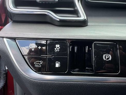 Certified 2025 Kia Sportage X-Line Prestige AWD/4WD image 22