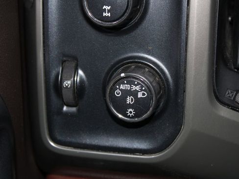 Used 2015 Chevrolet Silverado 3500 High Country w/ Duramax Plus Package AWD/4WD image 44