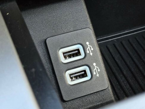 Used 2018 Ford F150 Lariat image 38