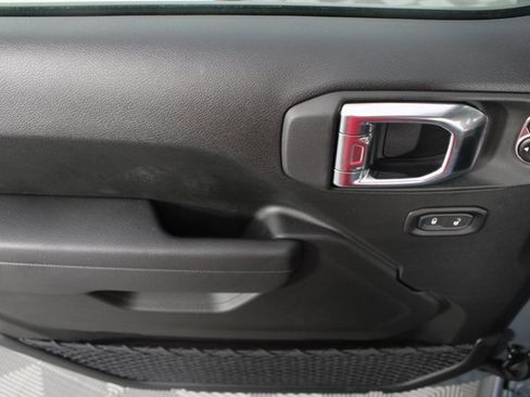 New 2026 Jeep Wrangler Unlimited Rubicon image 13