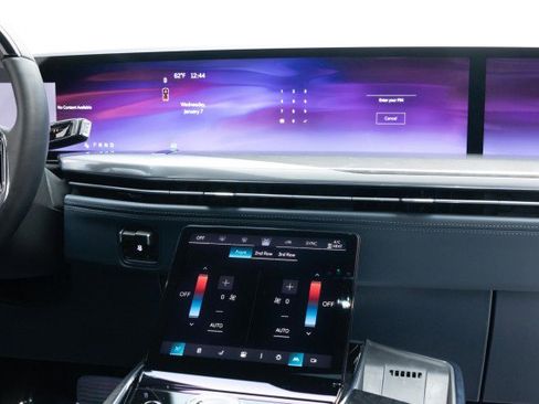 Used 2025 Cadillac Escalade IQ Luxury 2 image 34