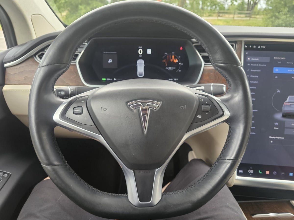 Used 2017 Tesla Model X 100D AWD/4WD image 14