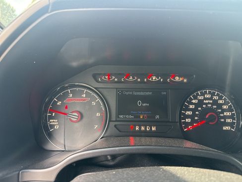 Used 2019 Ford F150 XLT w/ Equipment Group 302A Luxury AWD/4WD image 16