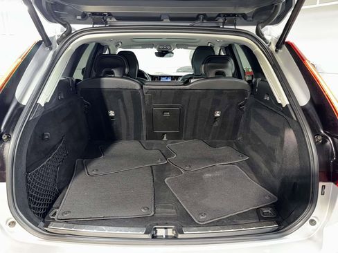 Used 2023 Volvo XC60 B6 Ultimate AWD/4WD image 17