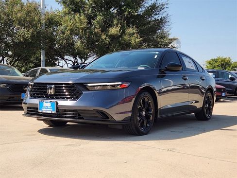 New 2025 Honda Accord SE image 2