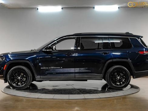Used 2023 Jeep Grand Cherokee L Limited AWD/4WD image 13