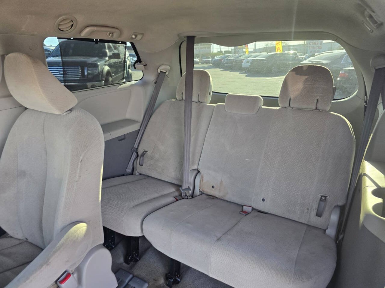 Used 2014 Toyota Sienna LE FWD image 13