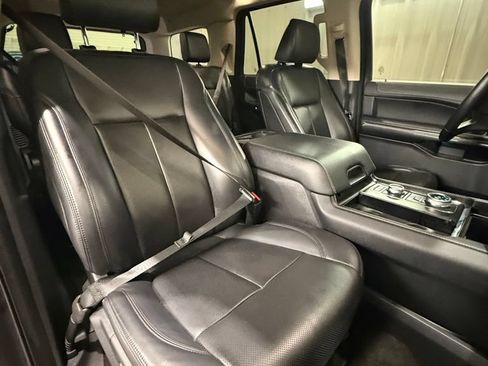 Used 2022 Ford Expedition XLT AWD/4WD image 20
