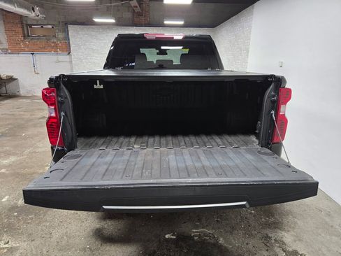 Used 2022 Chevrolet Silverado 1500 Custom Trail Boss AWD/4WD image 40