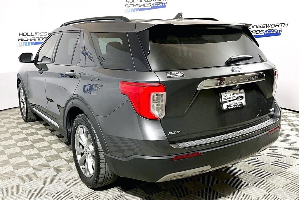 Used 2020 Ford Explorer XLT w/ Equipment Group 202A RWD image 8