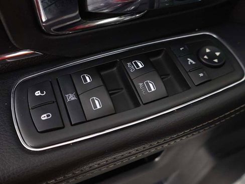 Used 2015 RAM 1500 Laramie w/ Convenience Group image 34