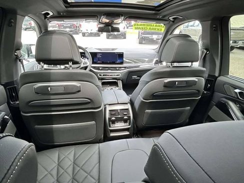 Used 2026 BMW X5 M60i w/ Executive Package AWD/4WD image 11