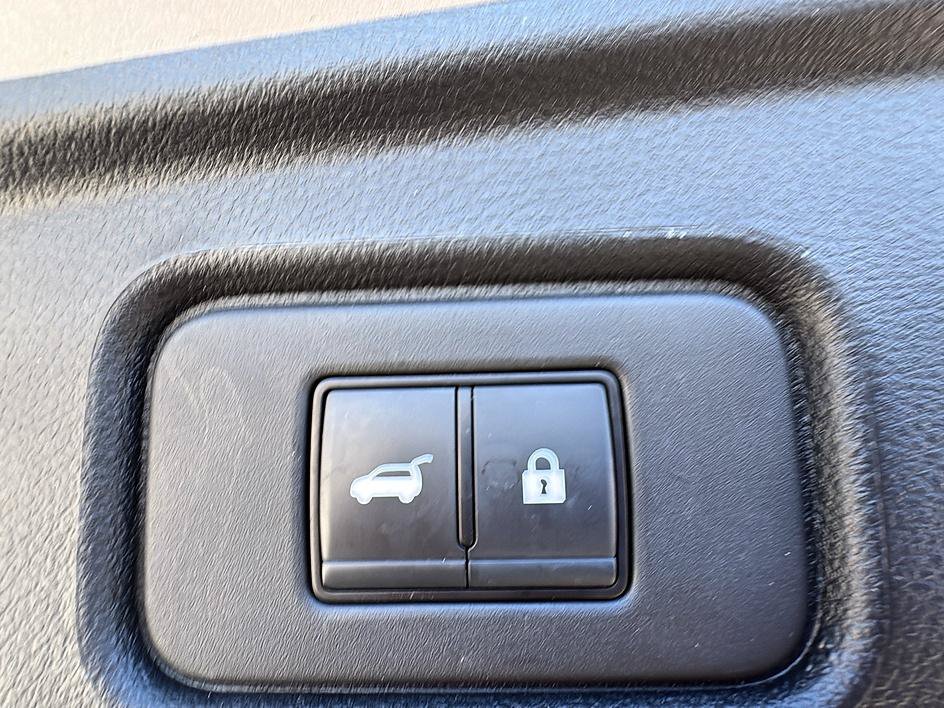 Certified 2025 Nissan Pathfinder SL AWD/4WD image 38